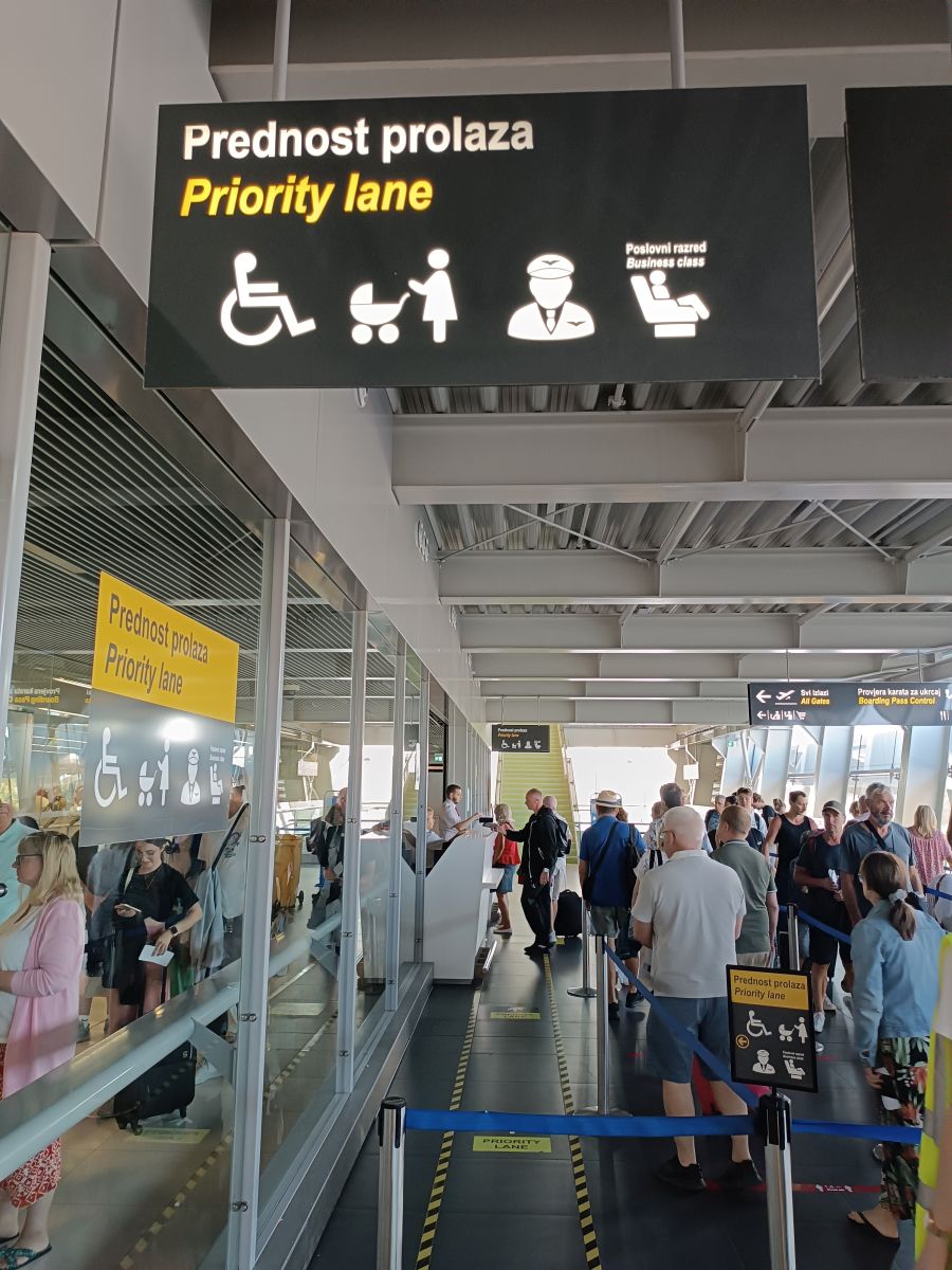 Pristupačna komercijalna područja i duty-free trgovine